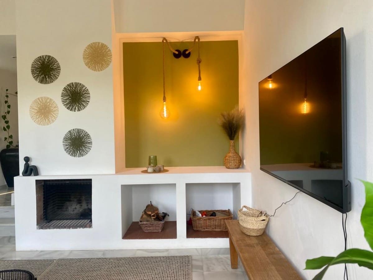 6 soverom Villa til salgs i Nueva Andalucia med svømmebasseng garasje - € 1 449 500 (Ref: 7670406)