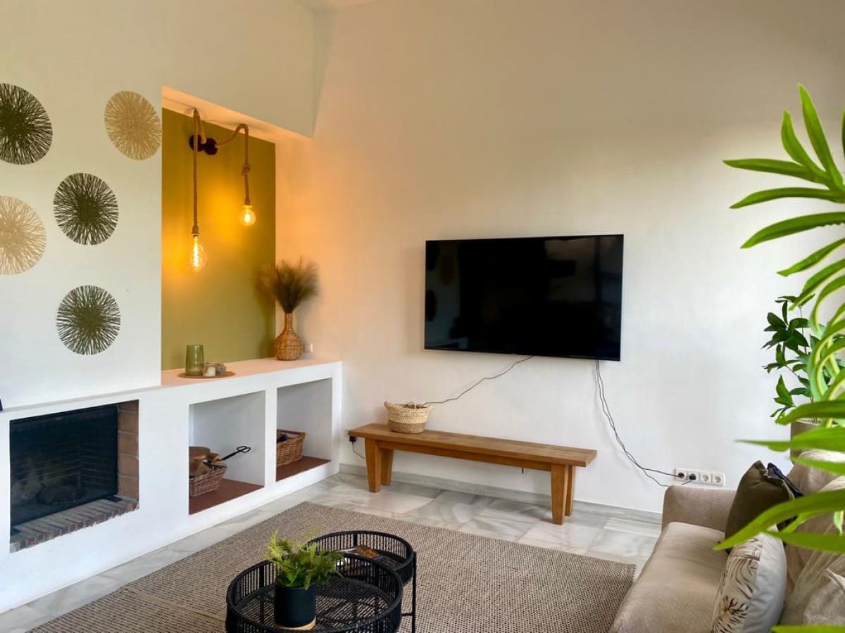 6 soverom Villa til salgs i Nueva Andalucia med svømmebasseng garasje - € 1 449 500 (Ref: 7670406)