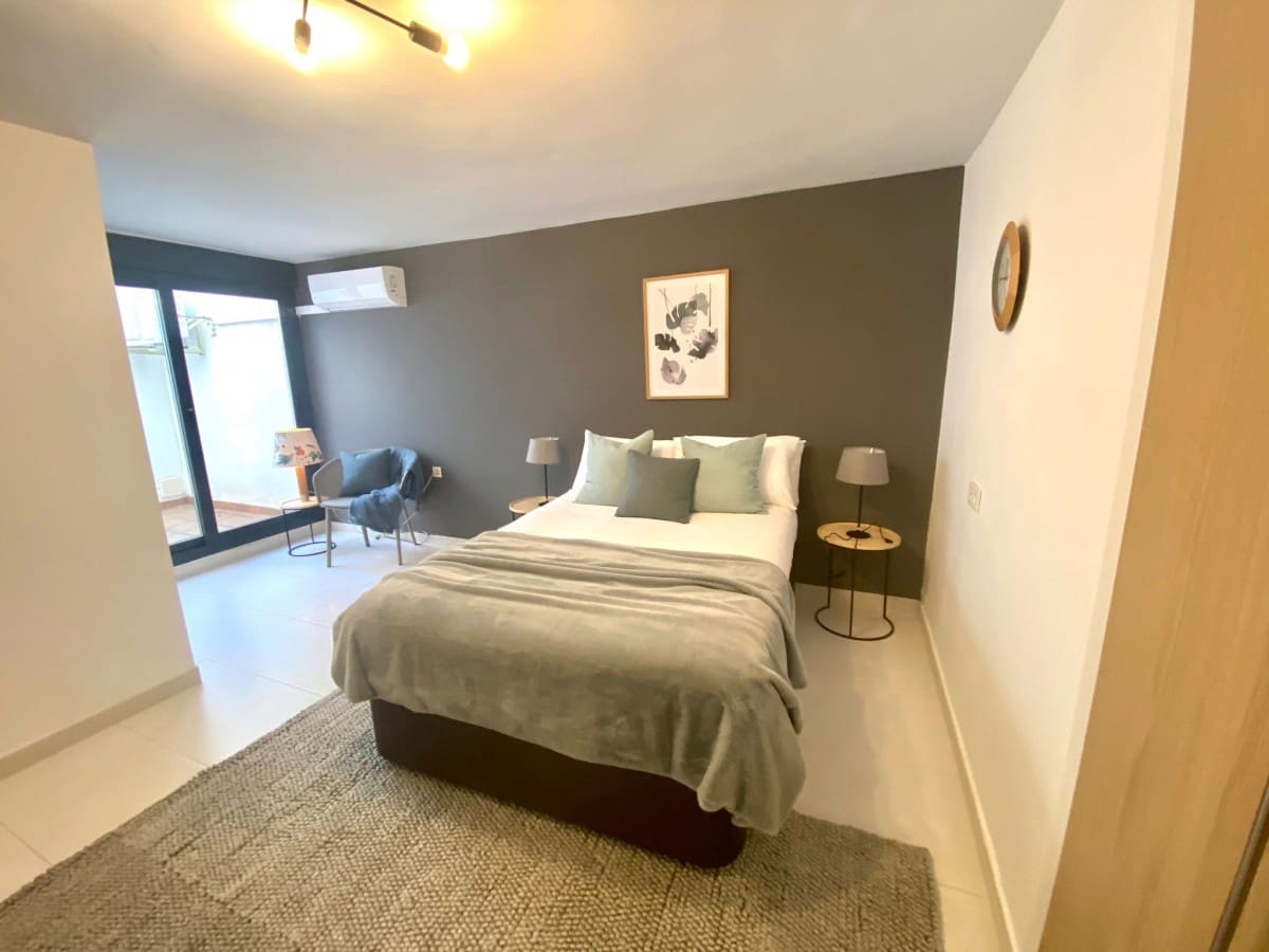 6 soverom Villa til salgs i Nueva Andalucia med svømmebasseng garasje - € 1 449 500 (Ref: 7670406)