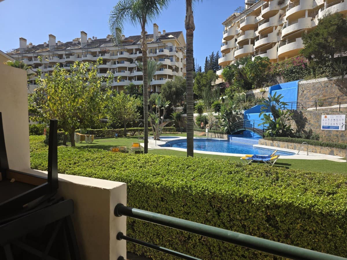 2 soveværelse Lejlighed til salg i Puerto Banus med swimmingpool garage - € 470.000 (Ref: 9425921)
