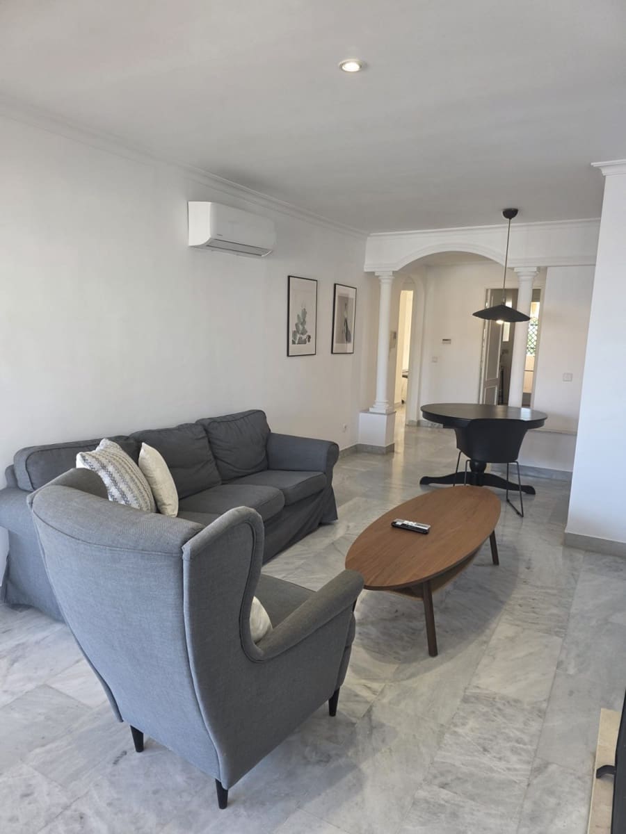 2 soveværelse Lejlighed til salg i Puerto Banus med swimmingpool garage - € 470.000 (Ref: 9425921)