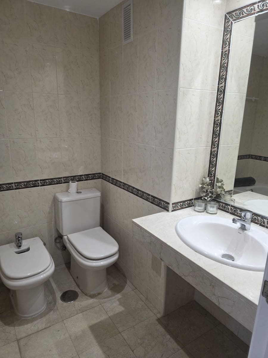 2 soveværelse Lejlighed til salg i Puerto Banus med swimmingpool garage - € 470.000 (Ref: 9425921)