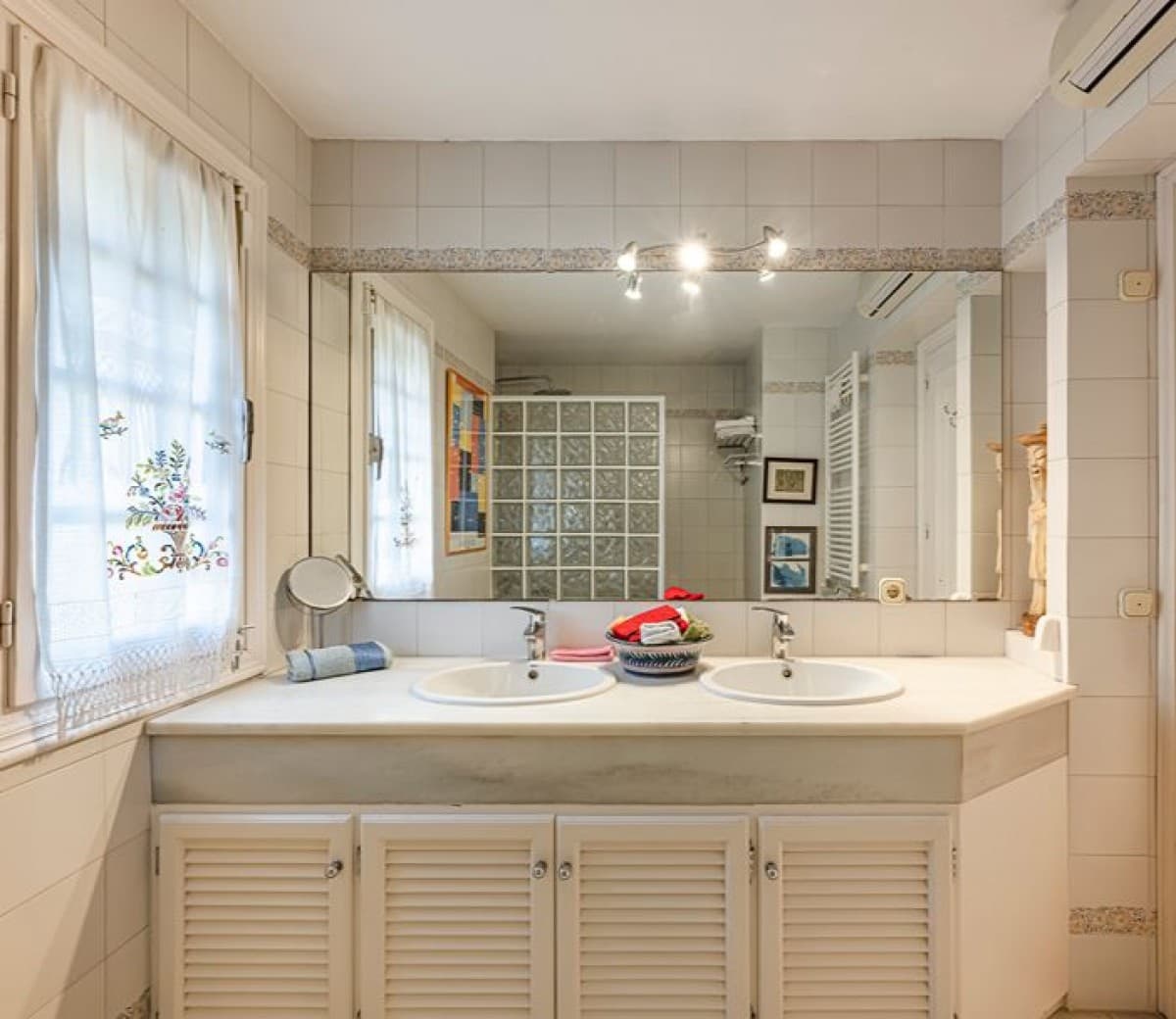 3 soverom Villa til salgs i Golden Mile med svømmebasseng garasje - € 2 700 000 (Ref: 9425922)