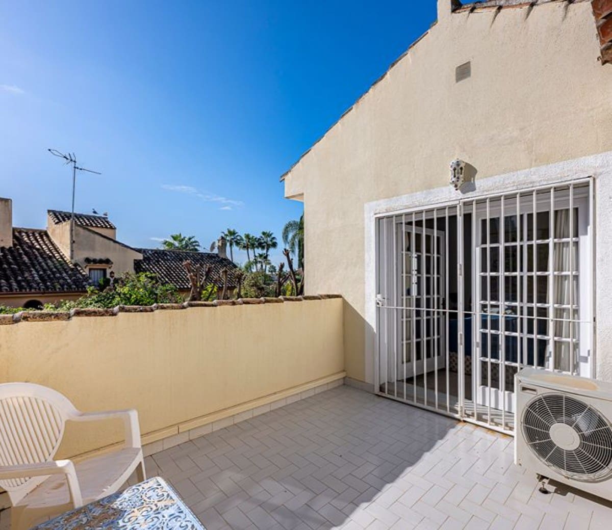 3 soverom Villa til salgs i Golden Mile med svømmebasseng garasje - € 2 700 000 (Ref: 9425922)