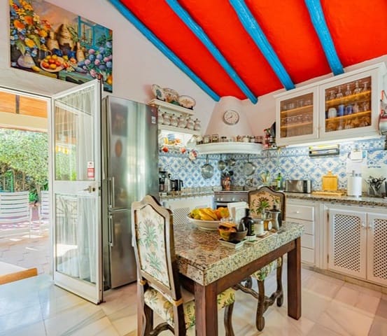 3 soverom Villa til salgs i Golden Mile, Marbella med svømmebasseng garasje - € 2 700 000 (Ref: 9425922)