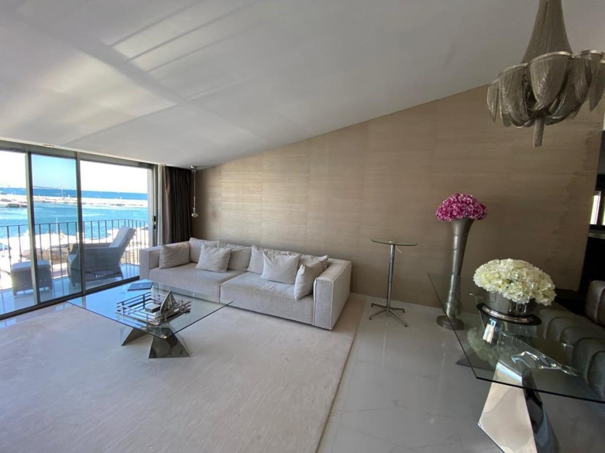 2 makuuhuone Kattohuoneisto myytävänä paikassa Puerto Banus mukana uima-altaan - 1 450 000 € (Ref: 9425924)