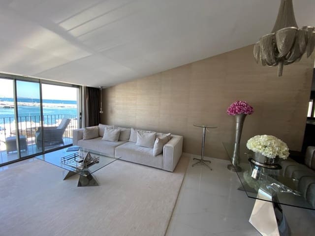 2 makuuhuone Kattohuoneisto myytävänä paikassa Puerto Banus, Marbella mukana uima-altaan - 1 450 000 € (Ref: 9425924)