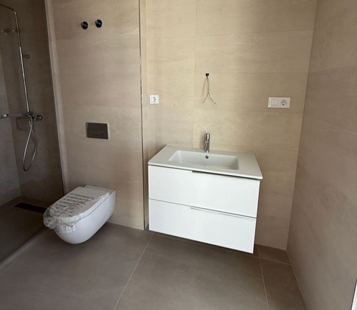 3 quarto Penthouse para venda em Estepona com piscina garagem - 1 175 000 € (Ref: 9425925)