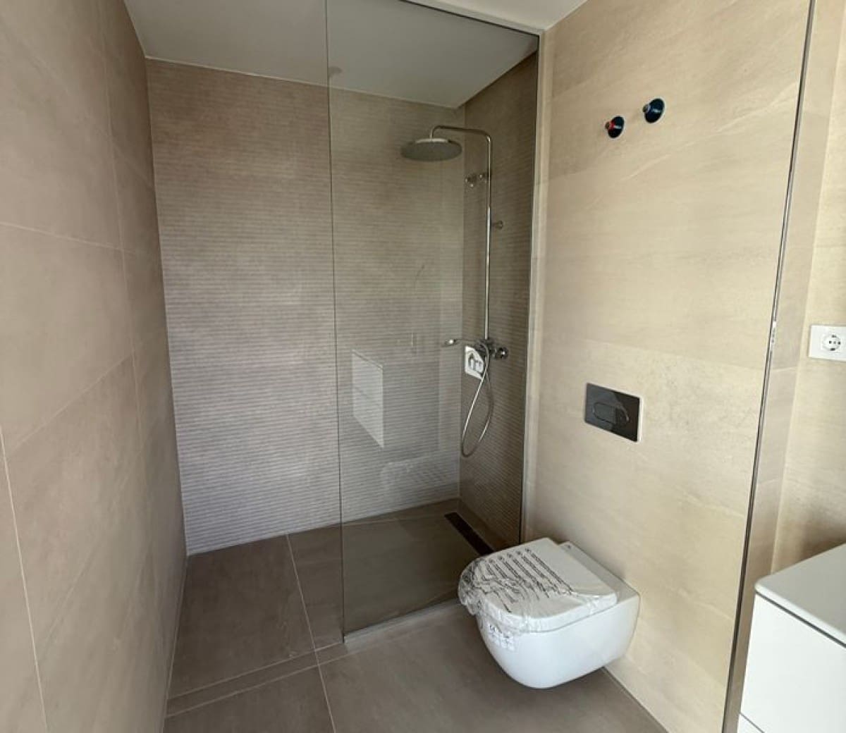 3 quarto Penthouse para venda em Estepona com piscina garagem - 1 175 000 € (Ref: 9425925)