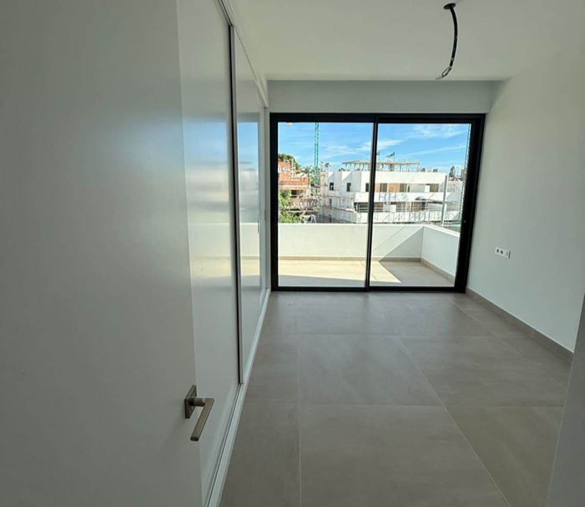 3 quarto Penthouse para venda em Estepona com piscina garagem - 1 175 000 € (Ref: 9425925)