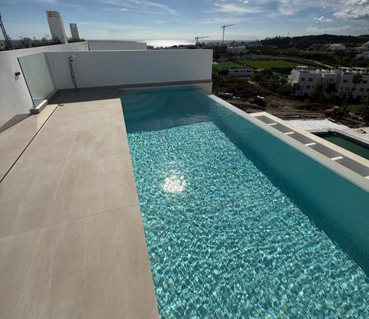 3 quarto Penthouse para venda em Estepona com piscina garagem - 1 175 000 € (Ref: 9425925)