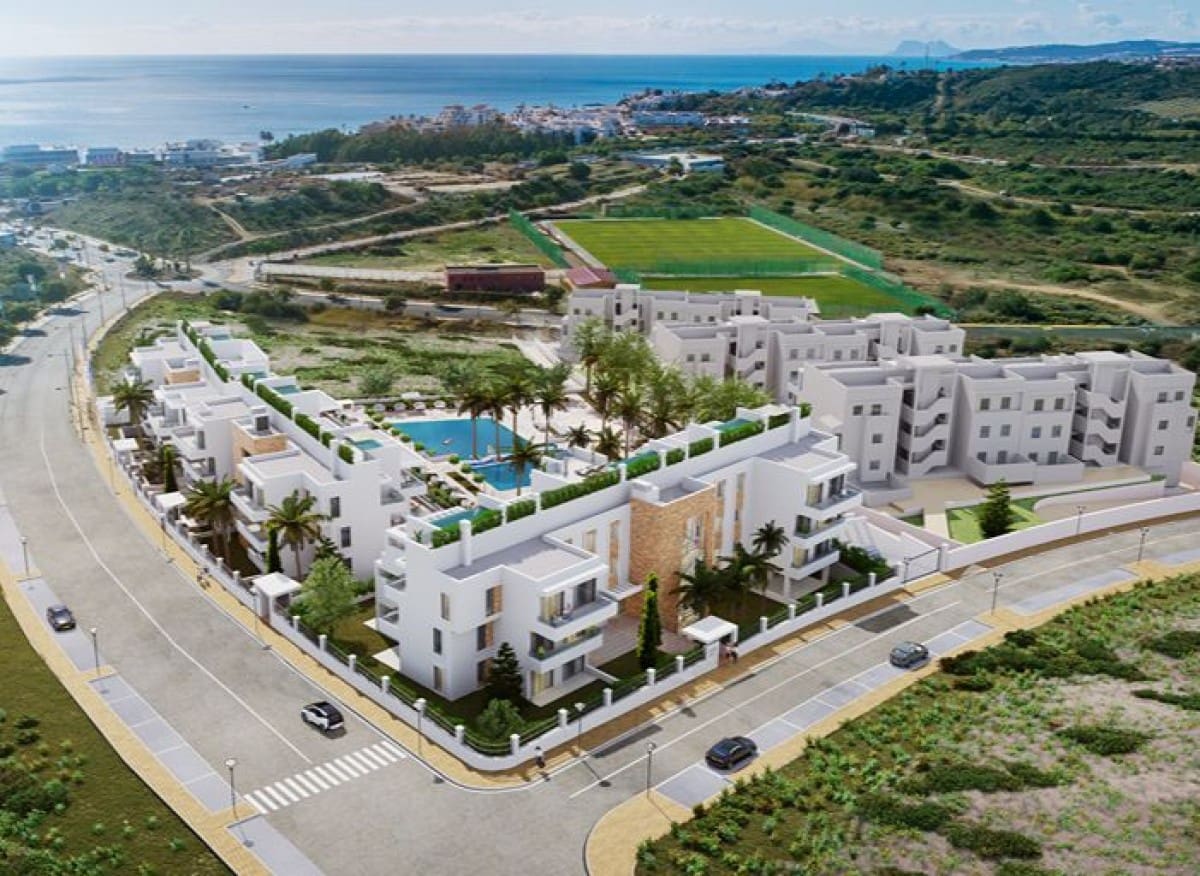 3 quarto Penthouse para venda em Estepona com piscina garagem - 1 175 000 € (Ref: 9425925)