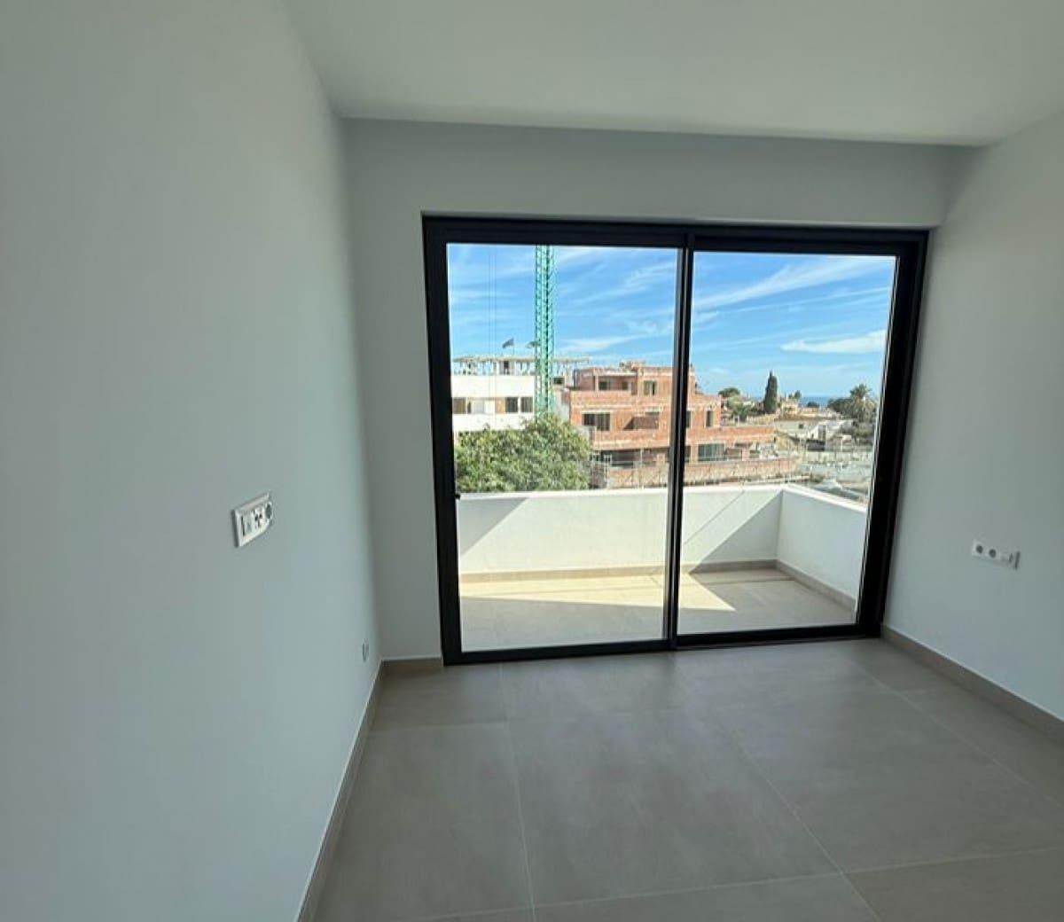 3 slaapkamer Penthouse te koop in Estepona met zwembad garage - € 1.100.000 (Ref: 9425926)