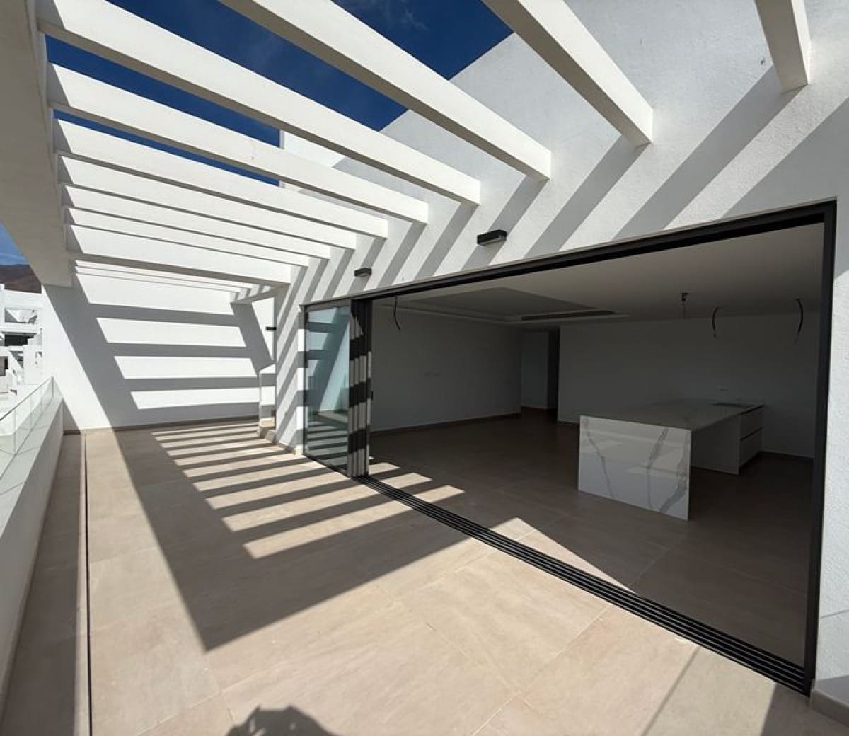 3 slaapkamer Penthouse te koop in Estepona met zwembad garage - € 1.100.000 (Ref: 9425926)