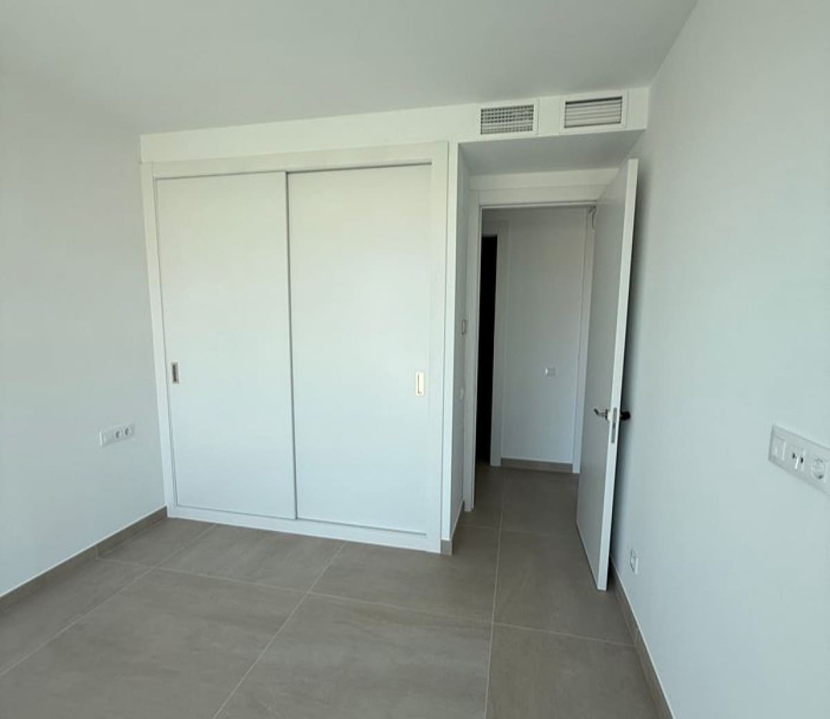 3 slaapkamer Penthouse te koop in Estepona met zwembad garage - € 1.100.000 (Ref: 9425926)