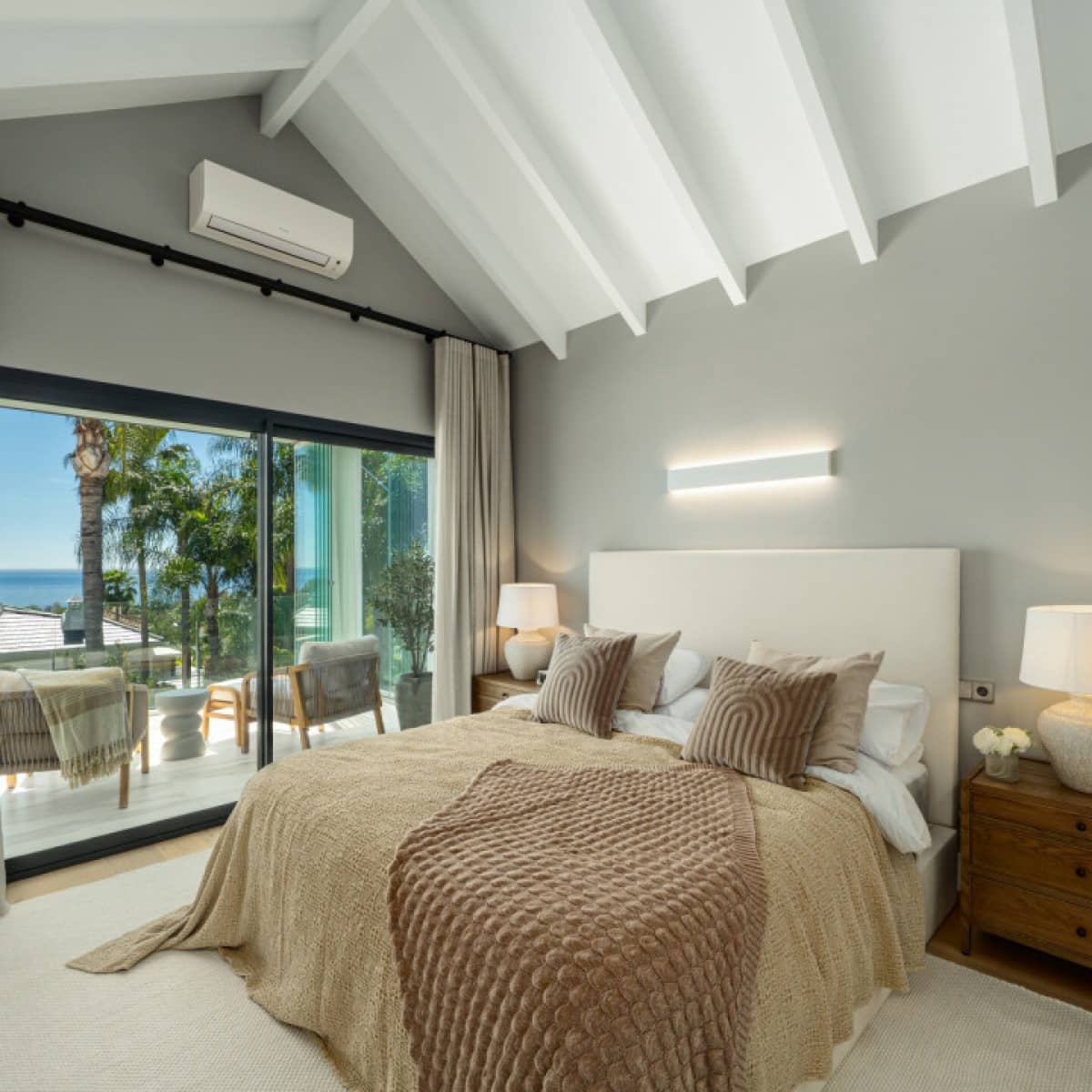 5 soverom Villa til salgs i Golden Mile med svømmebasseng garasje - € 6 980 000 (Ref: 9425931)