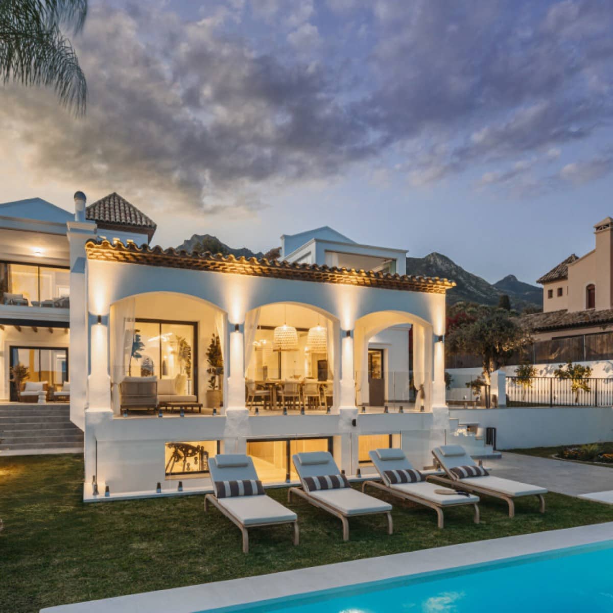 5 soverom Villa til salgs i Golden Mile med svømmebasseng garasje - € 6 980 000 (Ref: 9425931)