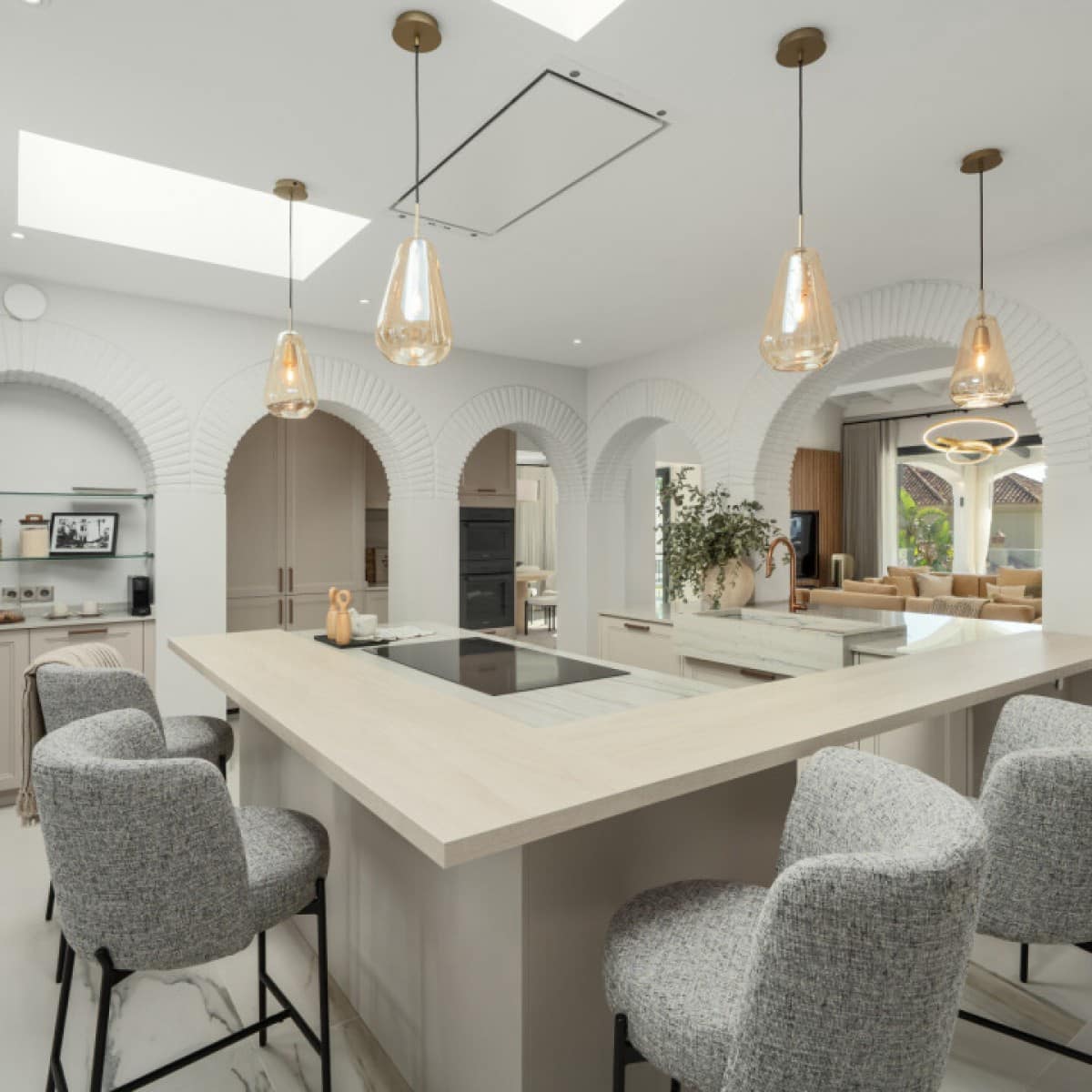 5 soverom Villa til salgs i Golden Mile med svømmebasseng garasje - € 6 980 000 (Ref: 9425931)