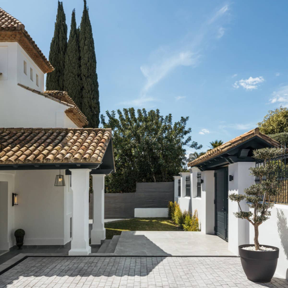 5 soverom Villa til salgs i Golden Mile med svømmebasseng garasje - € 6 980 000 (Ref: 9425931)