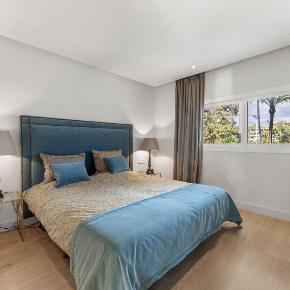 3 makuuhuone Huoneisto myytävänä paikassa Golden Mile mukana uima-altaan 
autotalli - 3 795 000 € (Ref: 9425932)