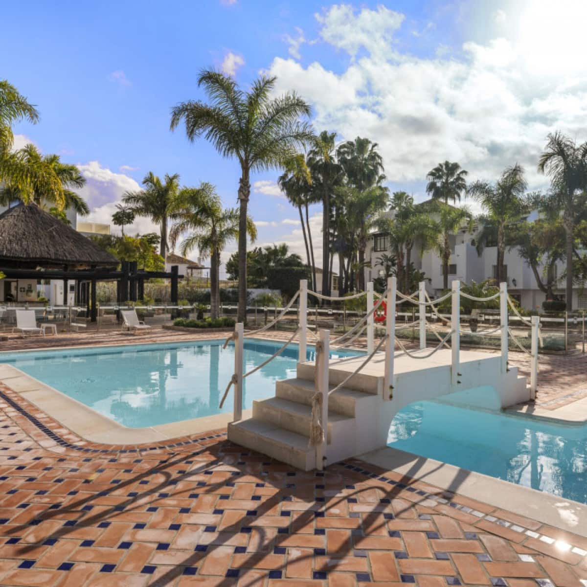 3 makuuhuone Huoneisto myytävänä paikassa Golden Mile mukana uima-altaan 
autotalli - 3 795 000 € (Ref: 9425932)