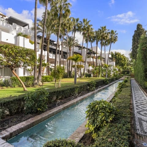 3 makuuhuone Huoneisto myytävänä paikassa Golden Mile, Marbella mukana uima-altaan 
autotalli - 3 795 000 € (Ref: 9425932)