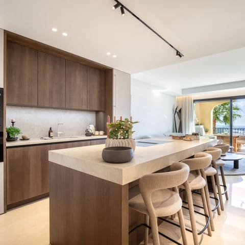 3 soverom Penthouse til salgs i La Heredia, Benahavís med svømmebasseng garasje - € 1 425 000 (Ref: 9425933)