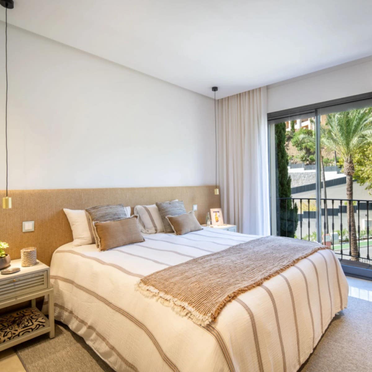 3 soverom Penthouse til salgs i La Heredia med svømmebasseng garasje - € 1 425 000 (Ref: 9425933)