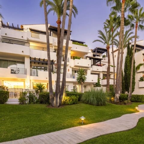 3 quarto Apartamento para venda em Golden Mile, Marbella com piscina garagem - 3 500 000 € (Ref: 9425934)