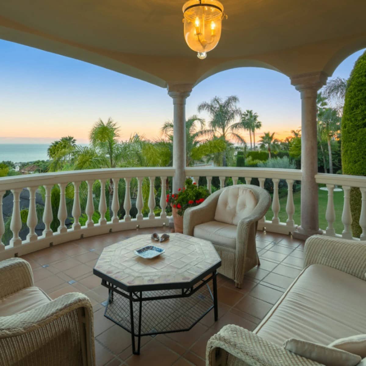 5 makuuhuone Huvila myytävänä paikassa Marbella mukana uima-altaan 
autotalli - 13 750 000 € (Ref: 9425935)