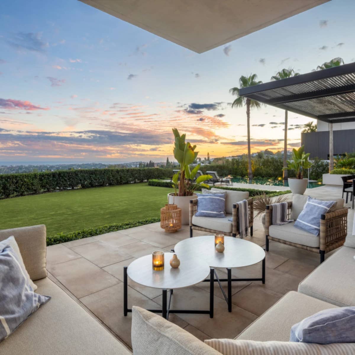 6 bedroom Villa for sale in La Heredia with pool garage - € 8,295,000 (Ref: 9425936)