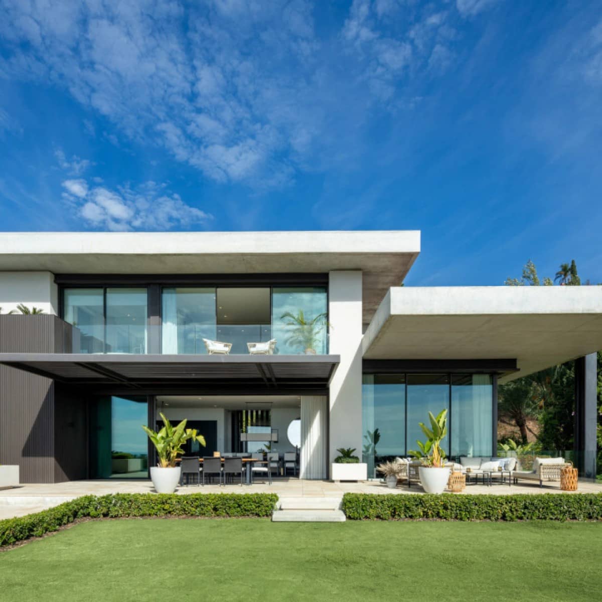 6 bedroom Villa for sale in La Heredia with pool garage - € 8,295,000 (Ref: 9425936)