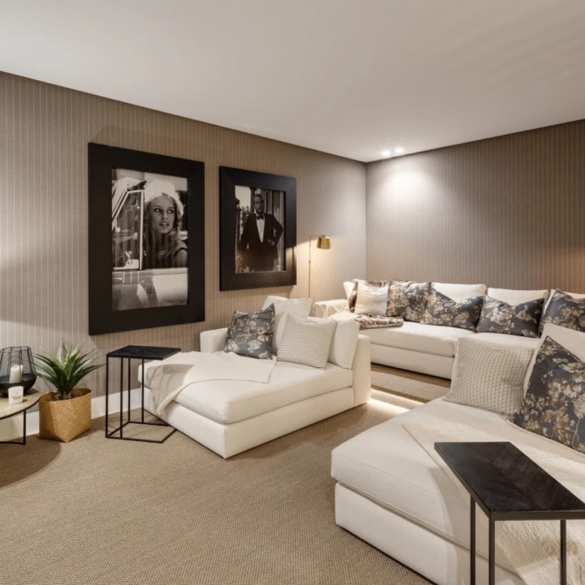 6 bedroom Villa for sale in La Heredia with pool garage - € 8,295,000 (Ref: 9425936)