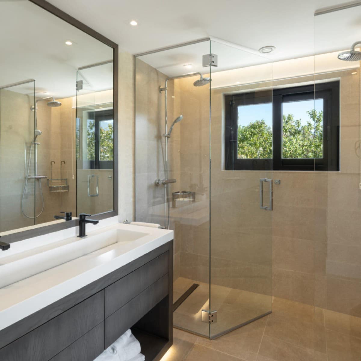 5 makuuhuone Huvila myytävänä paikassa Nueva Andalucia mukana uima-altaan 
autotalli - 3 895 000 € (Ref: 9425937)