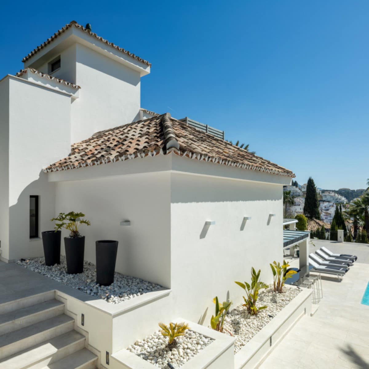 5 makuuhuone Huvila myytävänä paikassa Nueva Andalucia mukana uima-altaan 
autotalli - 3 895 000 € (Ref: 9425937)