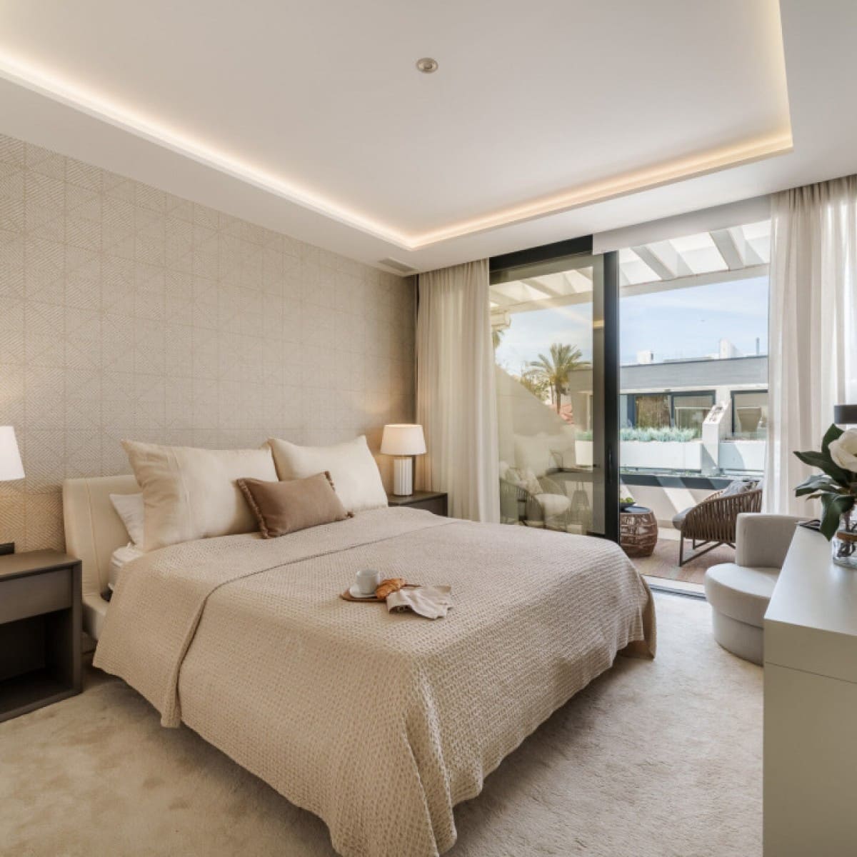 5 sypialnia Willa na sprzedaż w Puerto Banus z basenem garażem - 2 750 000 € (Ref: 9425938)