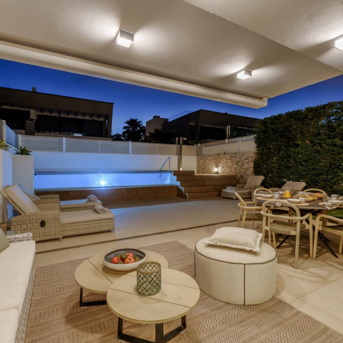 5 sypialnia Willa na sprzedaż w Puerto Banus z basenem garażem - 2 750 000 € (Ref: 9425938)