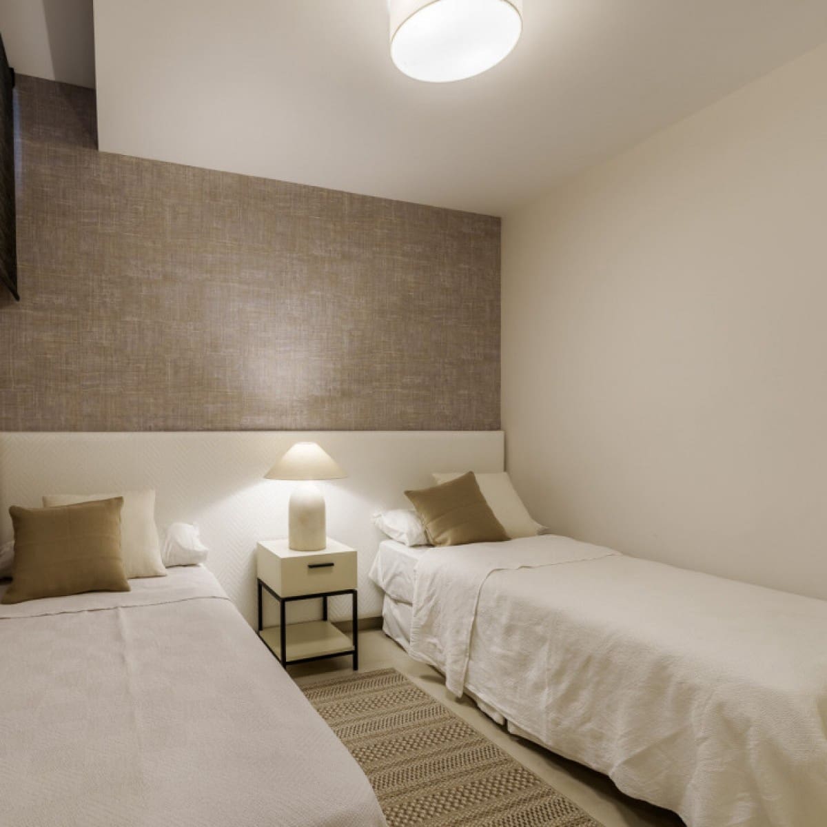 5 sypialnia Willa na sprzedaż w Puerto Banus z basenem garażem - 2 750 000 € (Ref: 9425938)