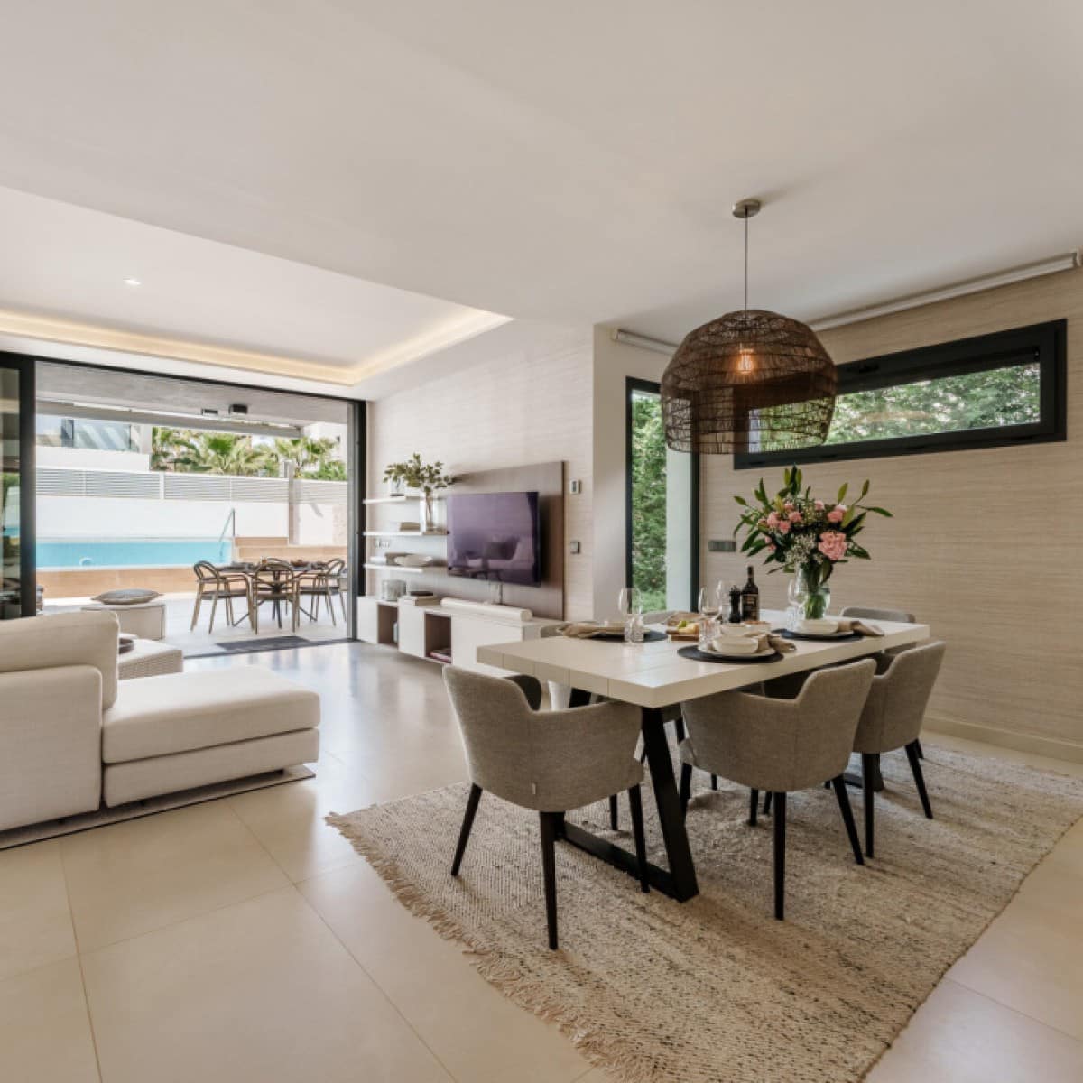 5 sypialnia Willa na sprzedaż w Puerto Banus z basenem garażem - 2 750 000 € (Ref: 9425938)