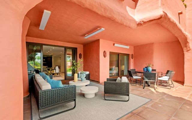 3 soverom Leilighet til salgs i Guadalmansa, Estepona med svømmebasseng garasje - € 1 825 000 (Ref: 9425939)