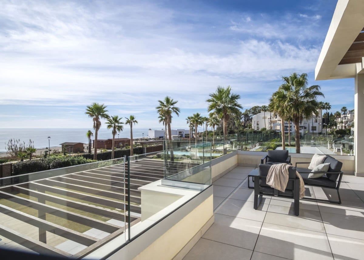 4 soveværelse Villa til salg i New Golden Mile med swimmingpool garage - € 4.500.000 (Ref: 9425940)