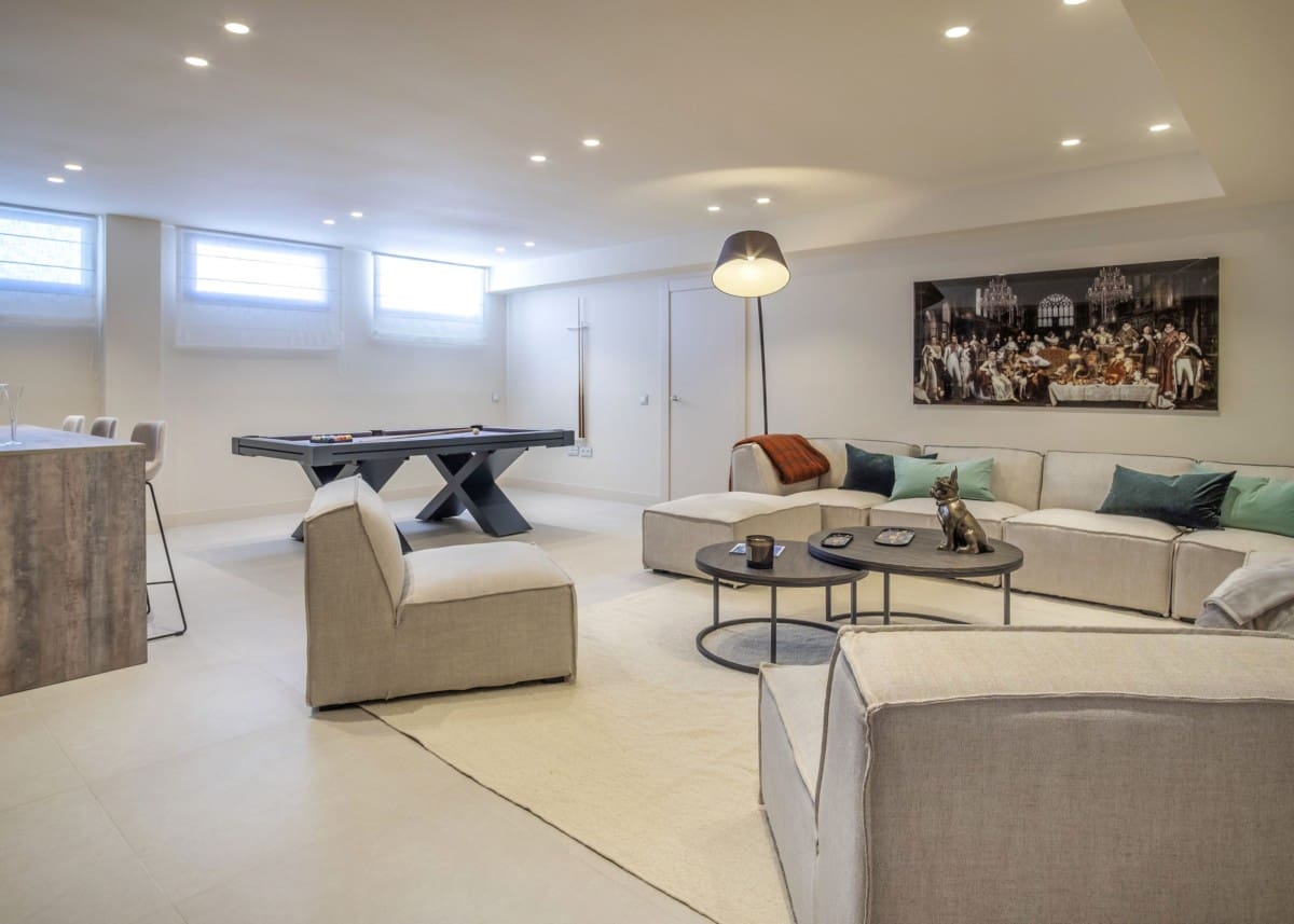 4 soveværelse Villa til salg i New Golden Mile med swimmingpool garage - € 4.500.000 (Ref: 9425940)