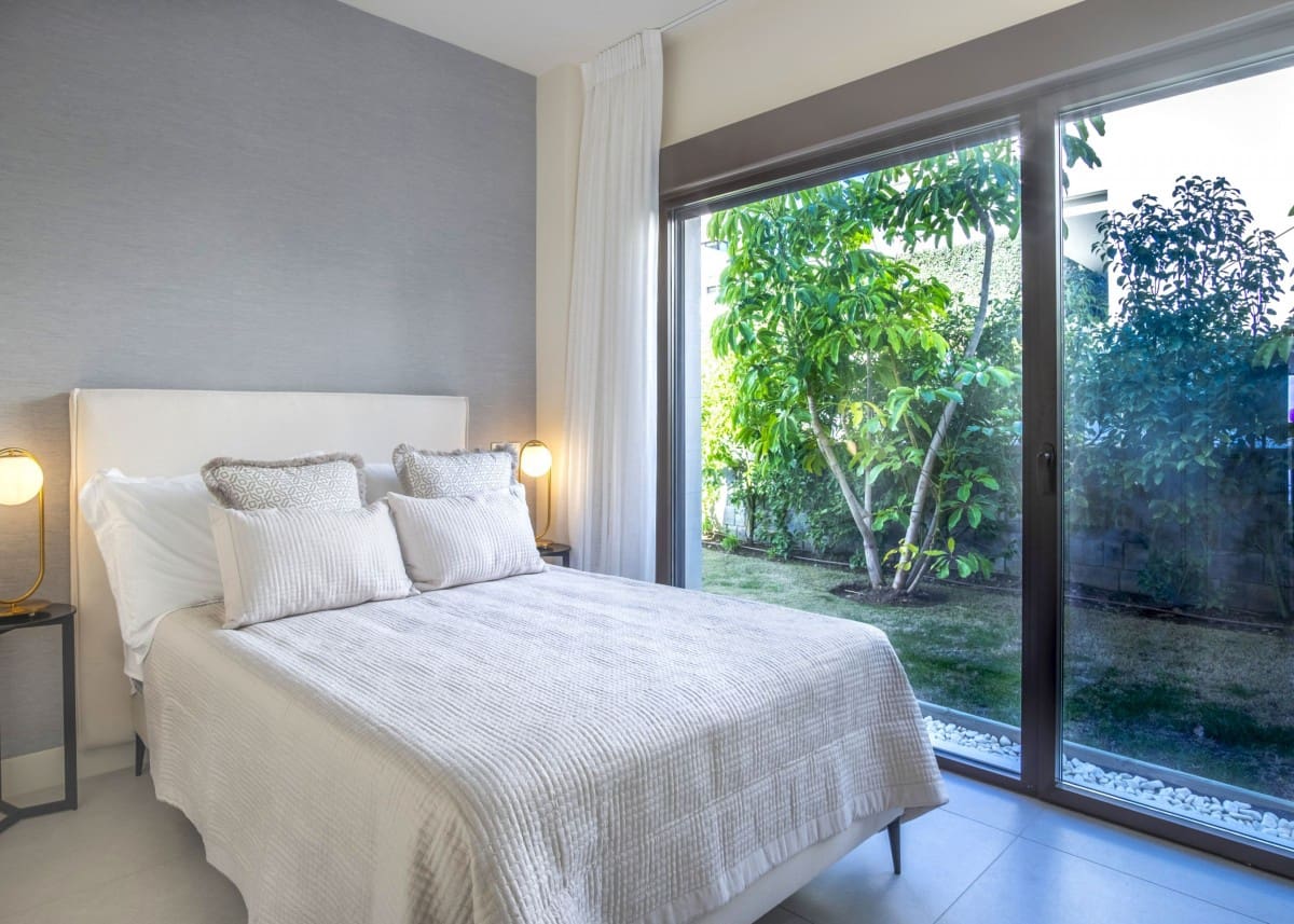 4 soveværelse Villa til salg i New Golden Mile med swimmingpool garage - € 4.500.000 (Ref: 9425940)