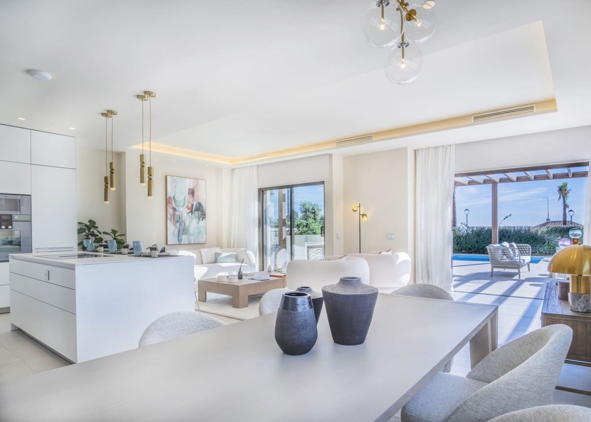 4 soveværelse Villa til salg i New Golden Mile med swimmingpool garage - € 4.500.000 (Ref: 9425940)