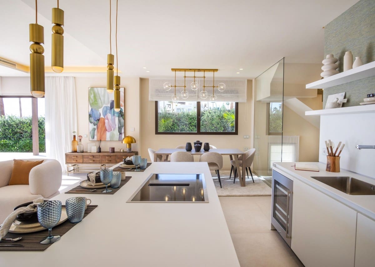 4 soveværelse Villa til salg i New Golden Mile med swimmingpool garage - € 4.500.000 (Ref: 9425940)