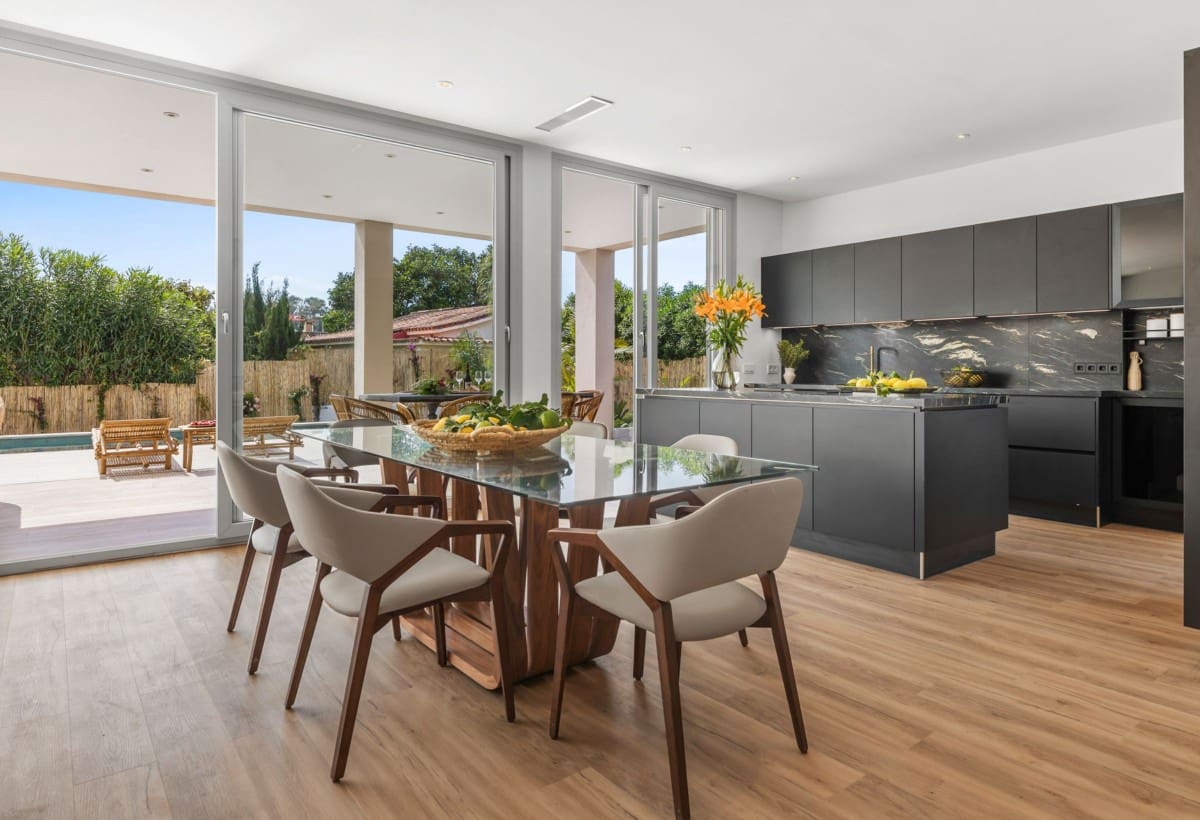 5 soverom Villa til salgs i San Pedro de Alcantara med svømmebasseng garasje - € 2 950 000 (Ref: 9425941)