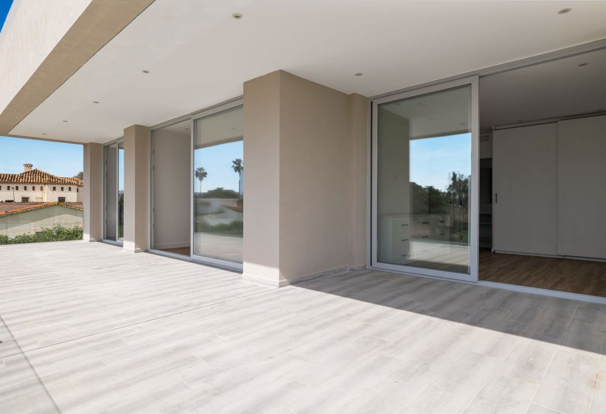 5 soverom Villa til salgs i San Pedro de Alcantara med svømmebasseng garasje - € 2 950 000 (Ref: 9425941)