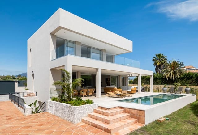 5 soverom Villa til salgs i San Pedro de Alcantara, Marbella med svømmebasseng garasje - € 2 950 000 (Ref: 9425941)