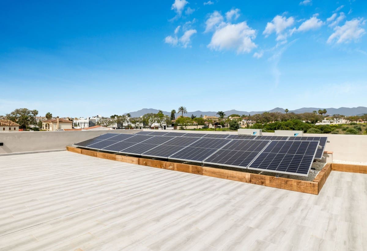 5 soverom Villa til salgs i San Pedro de Alcantara med svømmebasseng garasje - € 2 950 000 (Ref: 9425941)