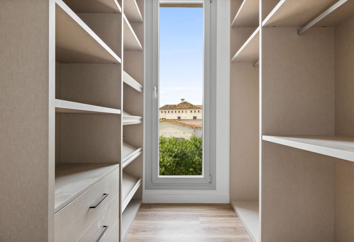 5 soverom Villa til salgs i San Pedro de Alcantara med svømmebasseng garasje - € 2 950 000 (Ref: 9425941)